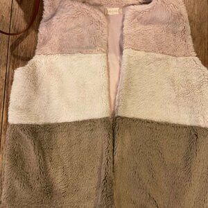 Tri colored Fur Vest with Pockets Size Medium
